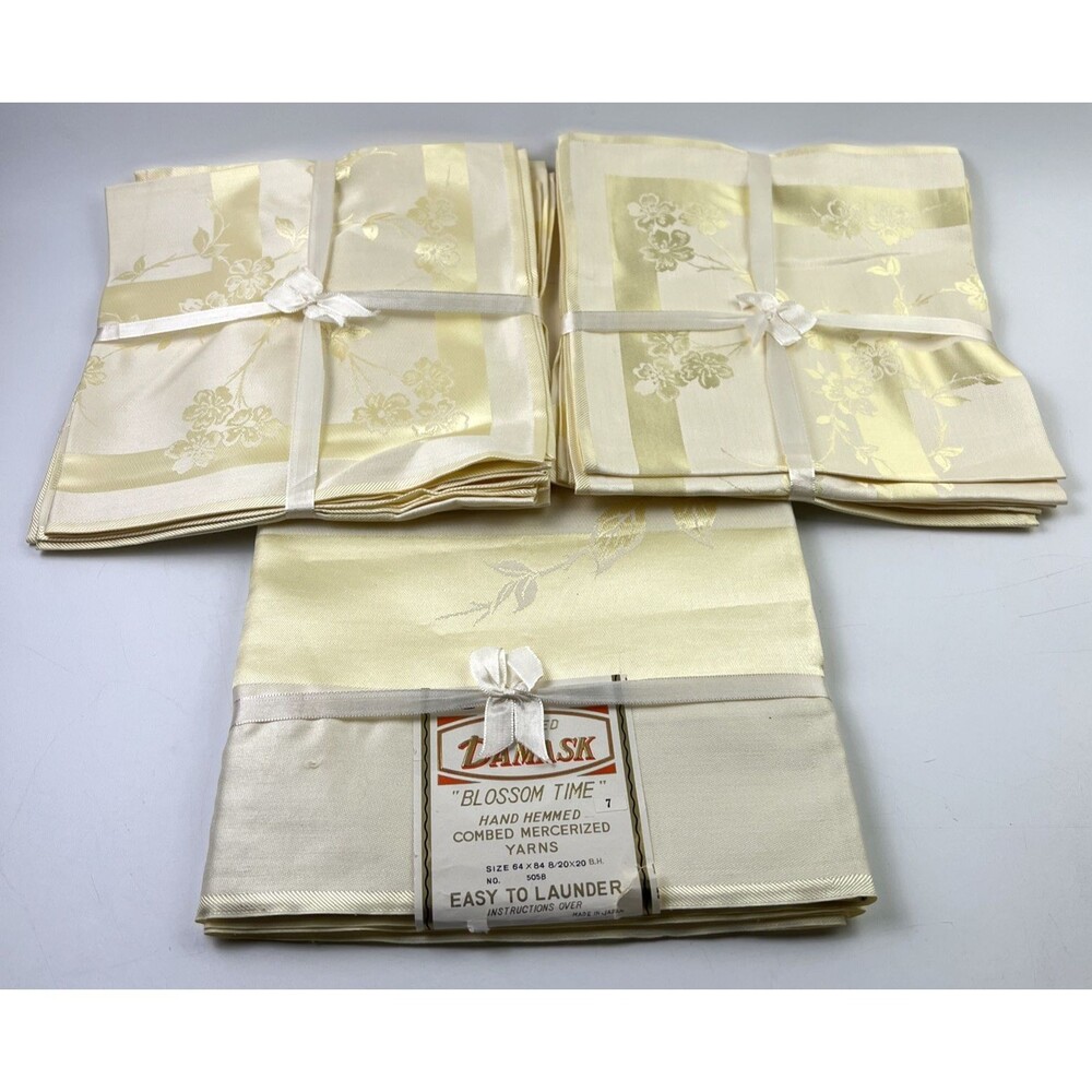 Vtg Bardwil Damask 'Blossom Time' 64"x84" And Set Of 12 Napkins Made in Japan
